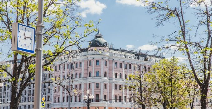 H&M abandona Rusia e inicia un proceso de liquidación total del negocio en el país